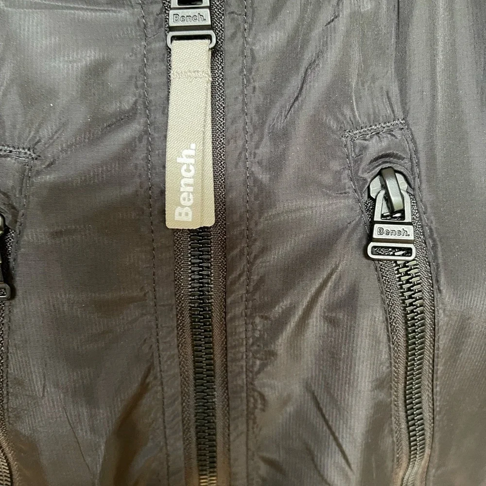 Bench. British Brand Black Men’s Lightweight Jacket Size Medium - Picture 6 of 9